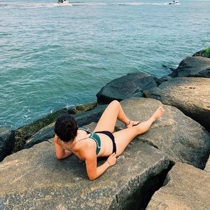 Meet your Posher, Ema